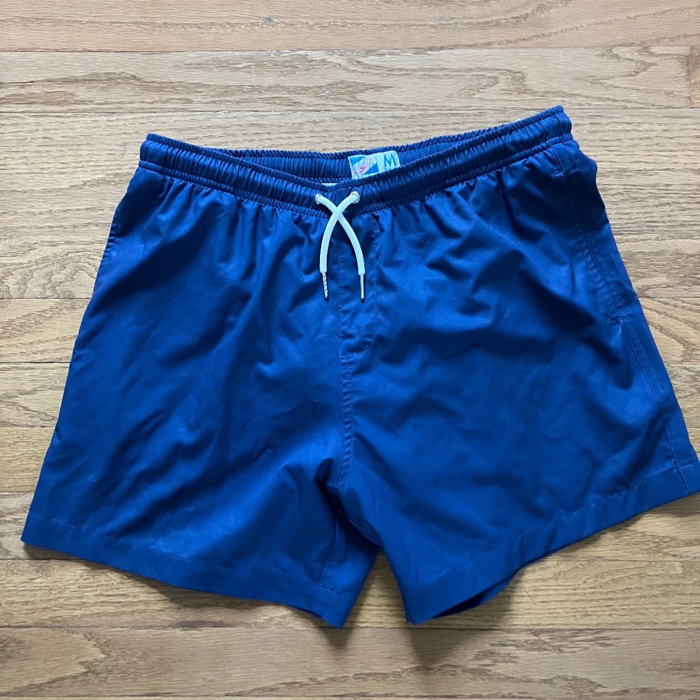 Bermies classic swim 5.5 inch inseam size medium